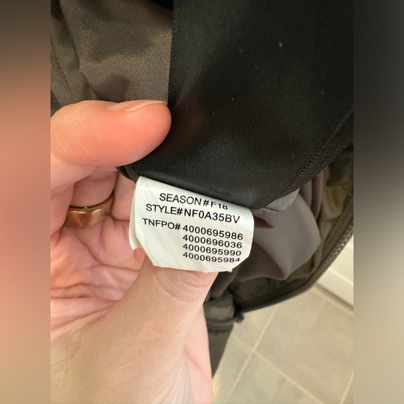 The North Face Gotham II Parka - Picture 7 of 10